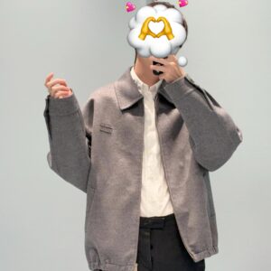 미우미우 그레이 자켓 ML1304SOOO 레플리카 미러급 SA급 S급 고퀄리티 하이엔드 최상급 의류 [남성여성공용]