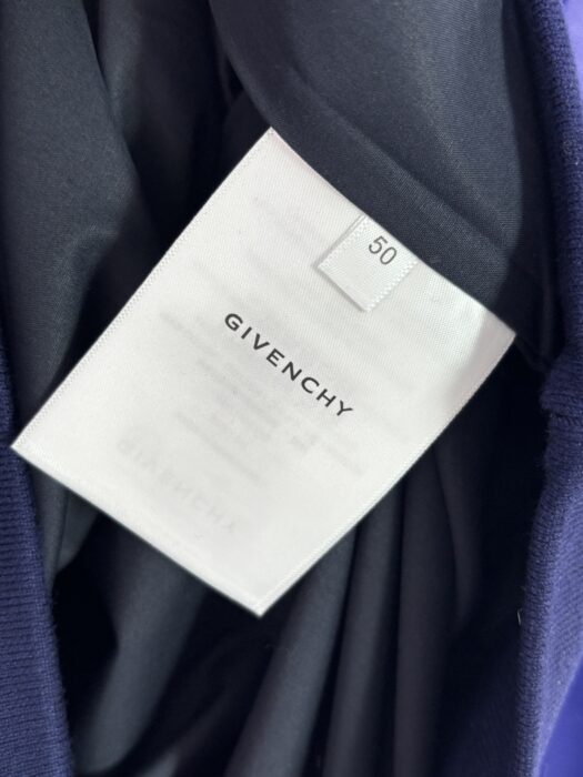 지방시 프라스 패치 모노그램 맨투맨 다크 블루 레플리카 미러급 SA급 S급 고퀄리티 하이엔드 최상급 의류 [남성] 14