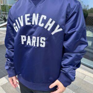 지방시 프라스 패치 모노그램 맨투맨 다크 블루 레플리카 미러급 SA급 S급 고퀄리티 하이엔드 최상급 의류 [남성]