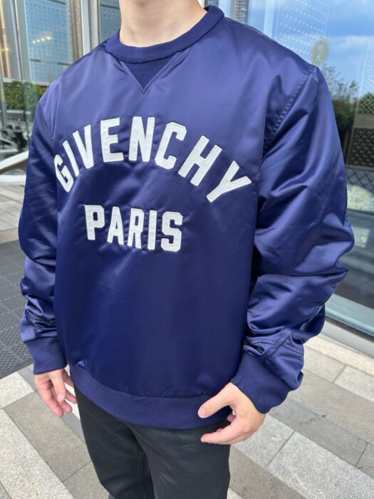 지방시 프라스 패치 모노그램 맨투맨 다크 블루 레플리카 미러급 SA급 S급 고퀄리티 하이엔드 최상급 의류 [남성]