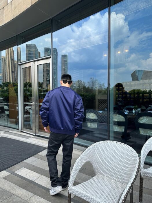 지방시 프라스 패치 모노그램 맨투맨 다크 블루 레플리카 미러급 SA급 S급 고퀄리티 하이엔드 최상급 의류 [남성] 2