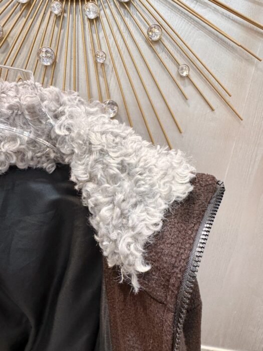 미우미우 플리스 다운 자켓 레플리카 미러급 SA급 S급 고퀄리티 하이엔드 최상급 의류 [여성] 8