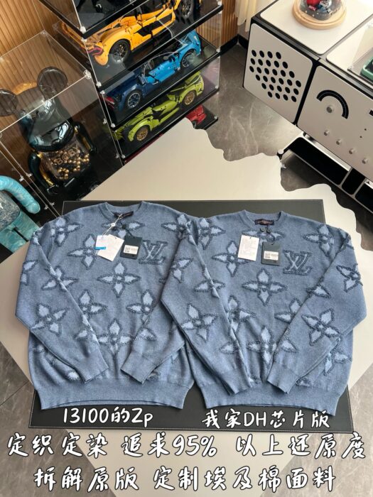 루이비통 아플리케 프라워 니트 블루 레플리카 미러급 SA급 S급 고퀄리티 하이엔드 최상급 의류 [남성여성공용] 2