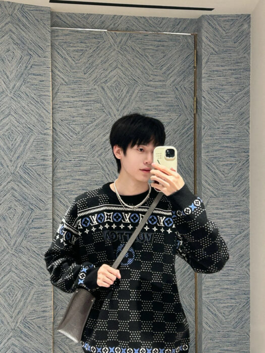 루이비통 LV 빈티지 프라워 자카드 니트 블랙 레플리카 미러급 SA급 S급 고퀄리티 하이엔드 최상급 의류 [남성여성공용]