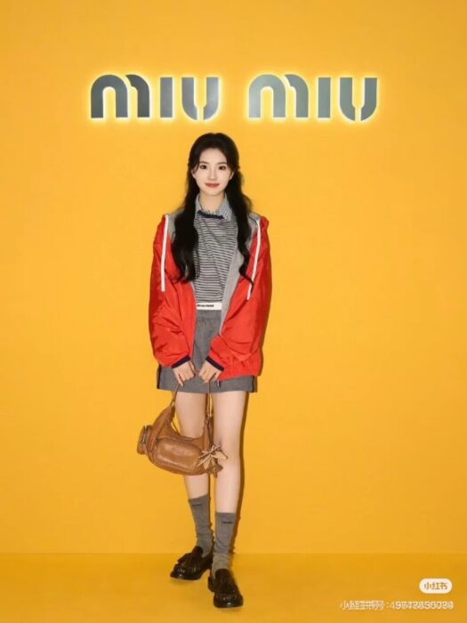 미우미우 저지 및 테크니컬 퐁제 블루종 자켓(2color) 레플리카 미러급 SA급 S급 고퀄리티 하이엔드 최상급 의류 [여성] 18