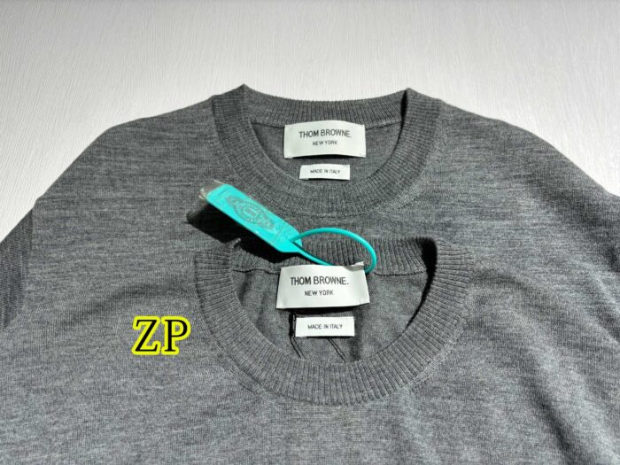 톰브라운 다크 그레이 파인 메리노 울 4-바 크루넥 풀오버 레플리카 미러급 SA급 S급 고퀄리티 하이엔드 최상급 의류 [남성여성공용] 9