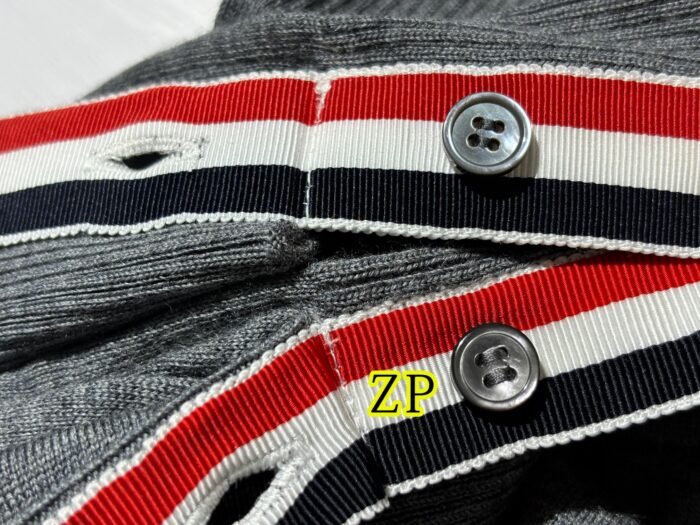 톰브라운 다크 그레이 파인 메리노 울 4-바 크루넥 풀오버 레플리카 미러급 SA급 S급 고퀄리티 하이엔드 최상급 의류 [남성여성공용] 20