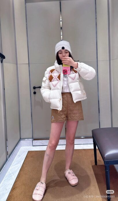 몽클레어 쇼트 다운 자켓 레플리카 미러급 SA급 S급 고퀄리티 하이엔드 최상급 의류 [여성] 15