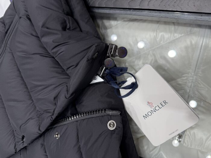 몽클레어 Tibb 다운 베스트 레플리카 미러급 SA급 S급 고퀄리티 하이엔드 최상급 의류 [남성여성공용] 11