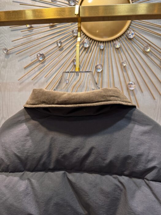 프라다 크롭 컴팩트 포플린 다운 자켓 레플리카 미러급 SA급 S급 고퀄리티 하이엔드 최상급 의류 [여성] 9