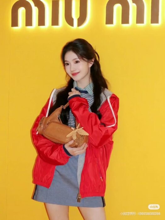 미우미우 저지 및 테크니컬 퐁제 블루종 자켓(2color) 레플리카 미러급 SA급 S급 고퀄리티 하이엔드 최상급 의류 [여성] 19