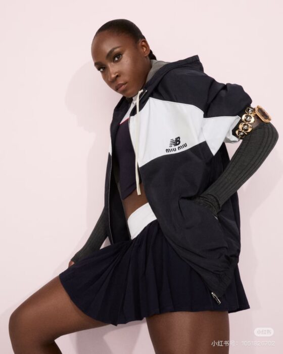 미우미우 x 뉴발란스 테크니컬 포플린 후디 자켓 레플리카 미러급 SA급 S급 고퀄리티 하이엔드 최상급 의류 [여성] 27