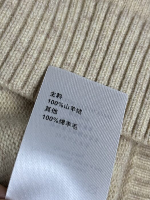 루이비통 커시브 시그니처 풀오버 레플리카 미러급 SA급 S급 고퀄리티 하이엔드 최상급 의류 [여성] 11