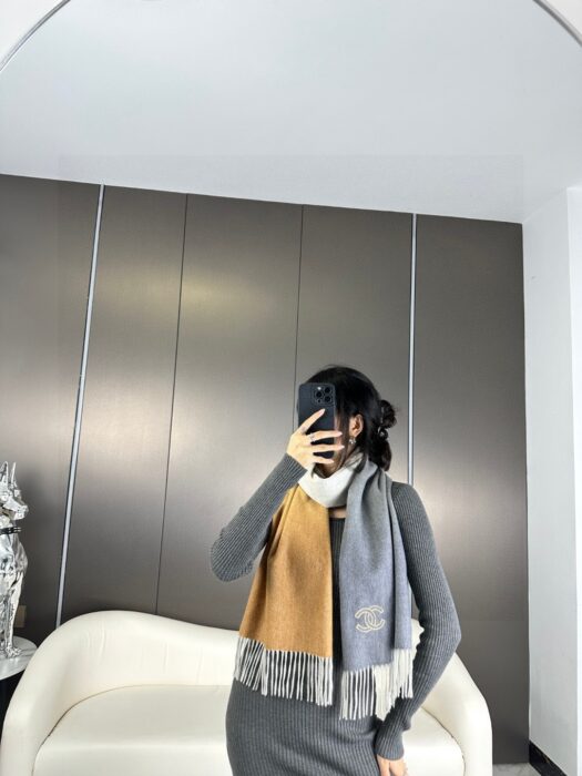 샤넬 CC로고 자수 캐시미어 양색 스카프 그레이 레플리카 미러급 SA급 S급 고퀄리티 최상급 하이엔드 머플러 목도리 [남성여성공용] 2