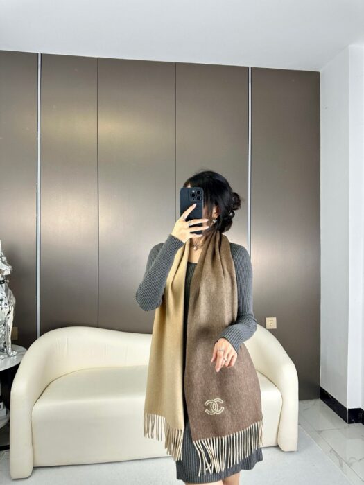 샤넬 CC로고 자수 캐시미어 양색 스카프 브라운 레플리카 미러급 SA급 S급 고퀄리티 최상급 하이엔드 머플러 목도리 [남성여성공용] 2