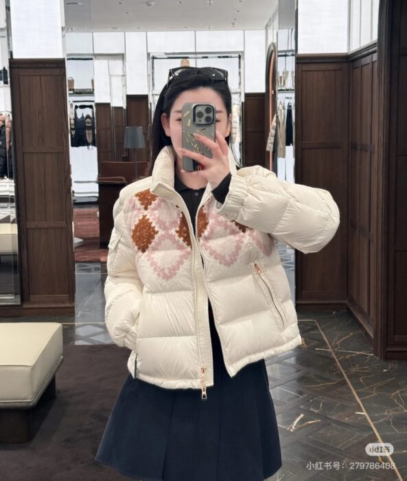 몽클레어 쇼트 다운 자켓 레플리카 미러급 SA급 S급 고퀄리티 하이엔드 최상급 의류 [여성] 18