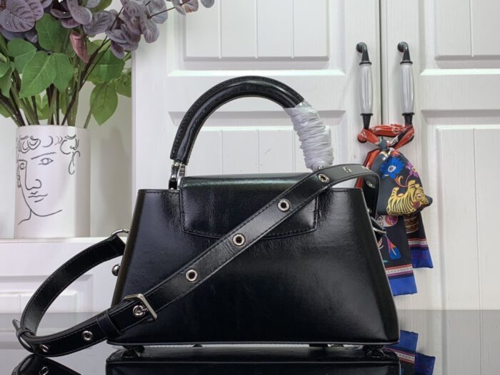 루이비통 카퓌신 이스트 웨스트 BB M25492 블랙 레플리카 미러급 SA급 S급 고퀄리티 최상급 하이엔드 핸드백 숄더백 크로스백 가방 [여성] 2