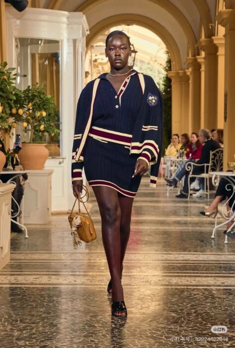 샤넬 네이비 블루 스커트 레플리카 미러급 SA급 S급 고퀄리티 하이엔드 최상급 의류 [여성] 2