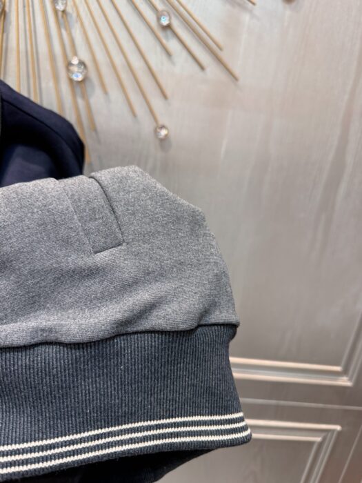 미우미우 지퍼 스웨트셔츠 레플리카 미러급 SA급 S급 고퀄리티 하이엔드 최상급 의류 [여성] 9