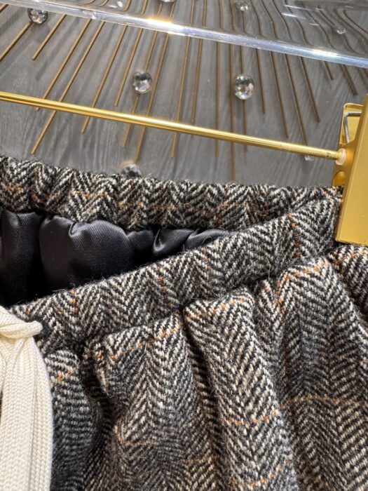 미우미우 체브론 미니스커트 레플리카 미러급 SA급 S급 고퀄리티 하이엔드 최상급 의류 [여성] 6