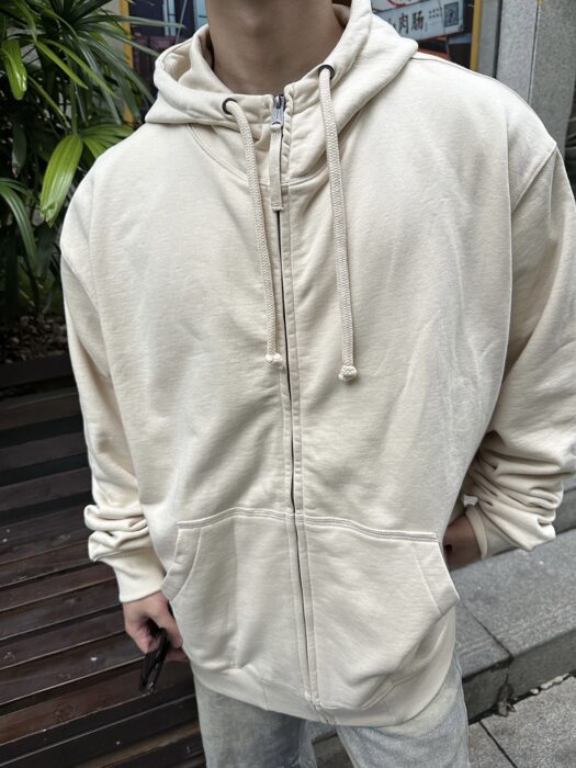 메종마르지엘라 뒷면 자수 후드집업 아이보리 레플리카 미러급 SA급 S급 고퀄리티 하이엔드 최상급 의류 [남성여성공용]