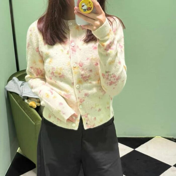 프라다 플로럴 프린트 울 가디건 레플리카 미러급 SA급 S급 고퀄리티 하이엔드 최상급 의류 [여성] 8