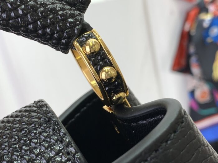 루이비통 카퓌신 나노 M25611 블랙 레플리카 미러급 SA급 S급 고퀄리티 최상급 하이엔드 핸드백 크로스백 가방 [여성] 7