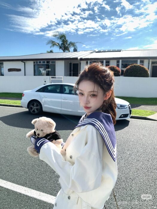 미우미우 업사이클드 데님 자켓&스커트 레플리카 미러급 SA급 S급 고퀄리티 하이엔드 최상급 의류 [여성] 27