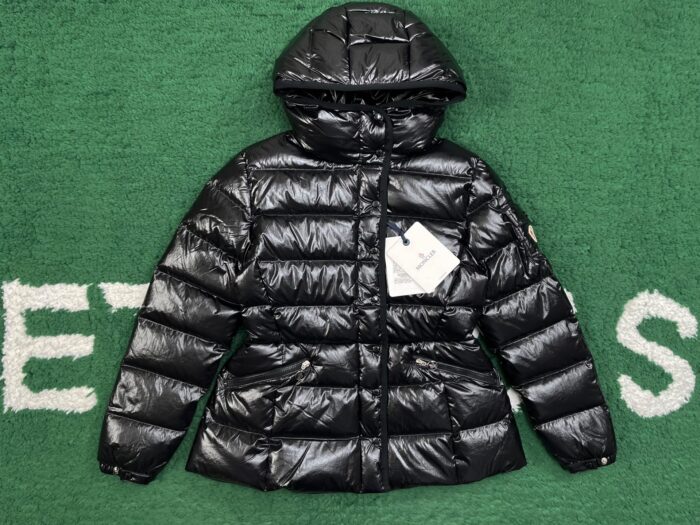 몽클레어 여성용 슬림 패딩 블랙 레플리카 미러급 SA급 S급 고퀄리티 하이엔드 최상급 의류 [여성] 3