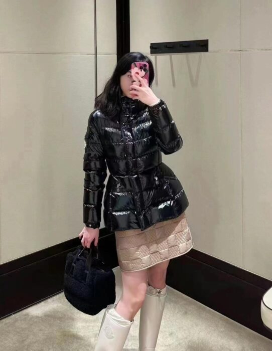 몽클레어 여성용 슬림 패딩 블랙 레플리카 미러급 SA급 S급 고퀄리티 하이엔드 최상급 의류 [여성]