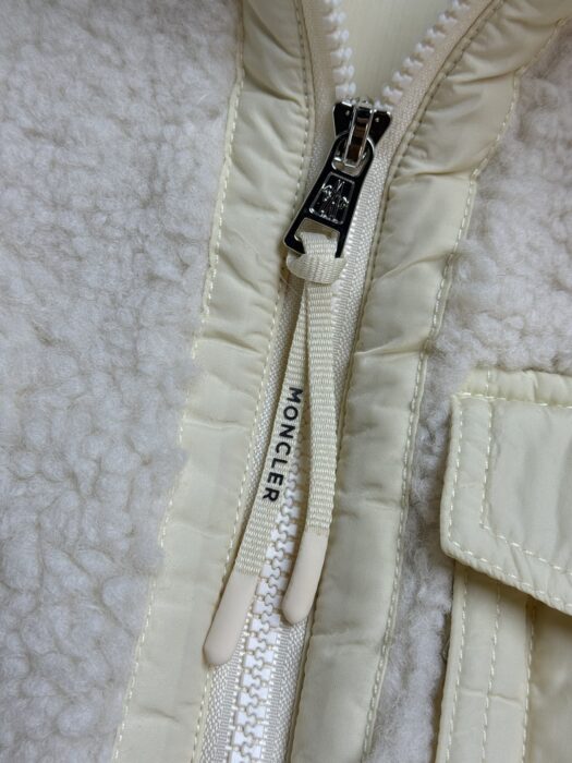 몽클레르 포켓 장식의 테디 집업 스웨트셔츠 레플리카 미러급 SA급 S급 고퀄리티 하이엔드 최상급 의류 [여성] 11