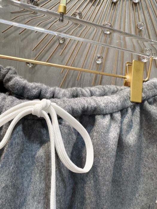 미우미우 더블 캐시미어 블루종 세트 레플리카 미러급 SA급 S급 고퀄리티 하이엔드 최상급 의류 [여성] 13