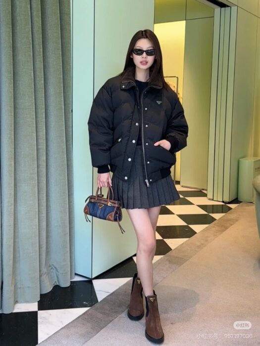 프라다 크롭 컴팩트 포플린 다운 자켓 레플리카 미러급 SA급 S급 고퀄리티 하이엔드 최상급 의류 [여성] 20