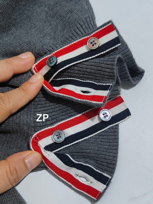 톰브라운 4bar 사선 순면 가디건 그레이 레플리카 미러급 SA급 S급 고퀄리티 하이엔드 최상급 의류 [남성여성공용] 26