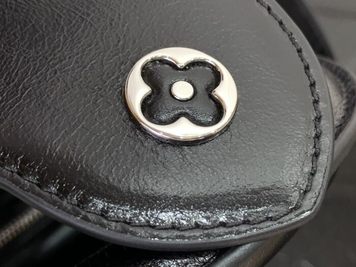 루이비통 카퓌신 이스트 웨스트 미니 M25492 블랙 레플리카 미러급 SA급 S급 고퀄리티 최상급 하이엔드 핸드백 숄더백 크로스백 가방 [여성] 6