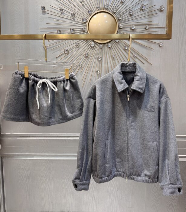 미우미우 더블 캐시미어 블루종 세트 레플리카 미러급 SA급 S급 고퀄리티 하이엔드 최상급 의류 [여성] 2