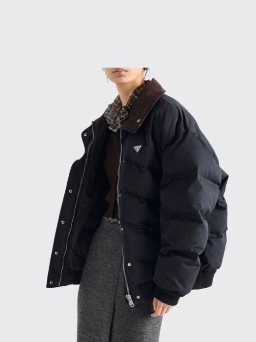 프라다 크롭 컴팩트 포플린 다운 자켓 레플리카 미러급 SA급 S급 고퀄리티 하이엔드 최상급 의류 [여성] 29