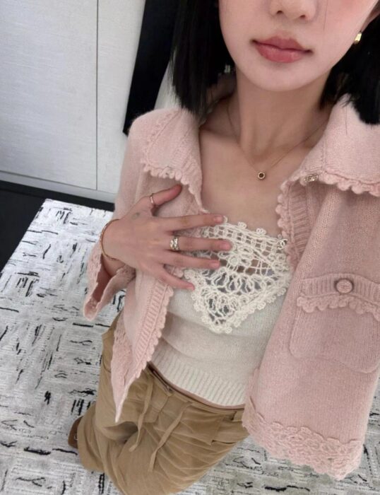 샤넬 니트 가디건 레플리카 미러급 SA급 S급 고퀄리티 하이엔드 최상급 의류 [여성] 5