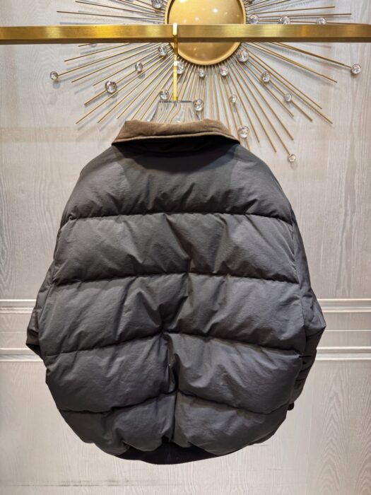 프라다 크롭 컴팩트 포플린 다운 자켓 레플리카 미러급 SA급 S급 고퀄리티 하이엔드 최상급 의류 [여성] 3