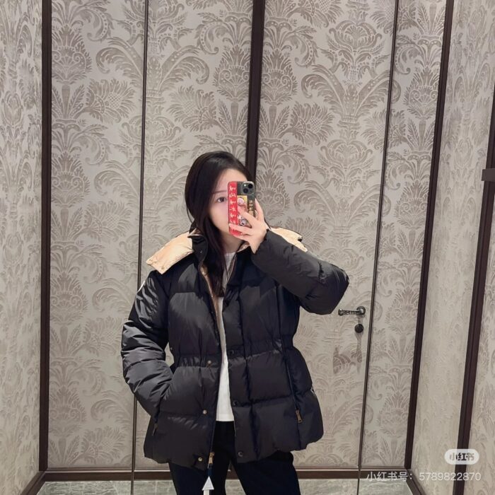 몽클레어 Agneux 스퀘어 퀼팅 후드 쇼트 다운 자켓 레플리카 미러급 SA급 S급 고퀄리티 하이엔드 최상급 의류 [여성] 9