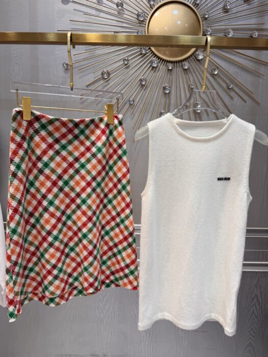 미우미우 캐시미어와 실크 크루넥 니트 탑(2color) 레플리카 미러급 SA급 S급 고퀄리티 하이엔드 최상급 의류 [여성] 2