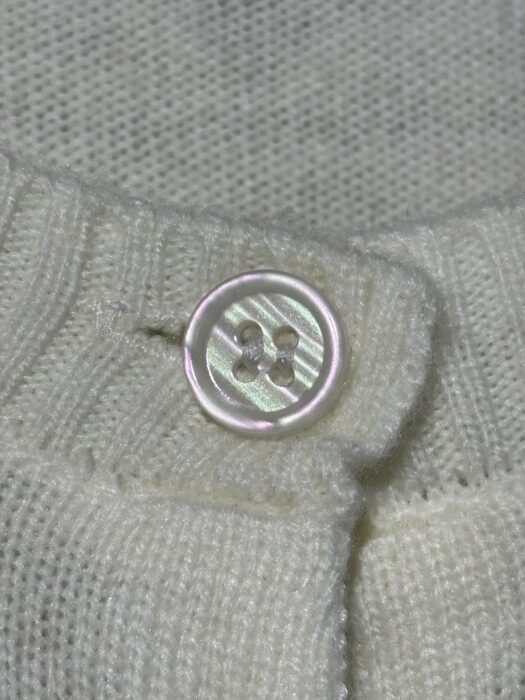 미우미우 모노그램 자카드 단색 단추 가디건 화이트 레플리카 미러급 SA급 S급 고퀄리티 하이엔드 최상급 의류 [여성] 18