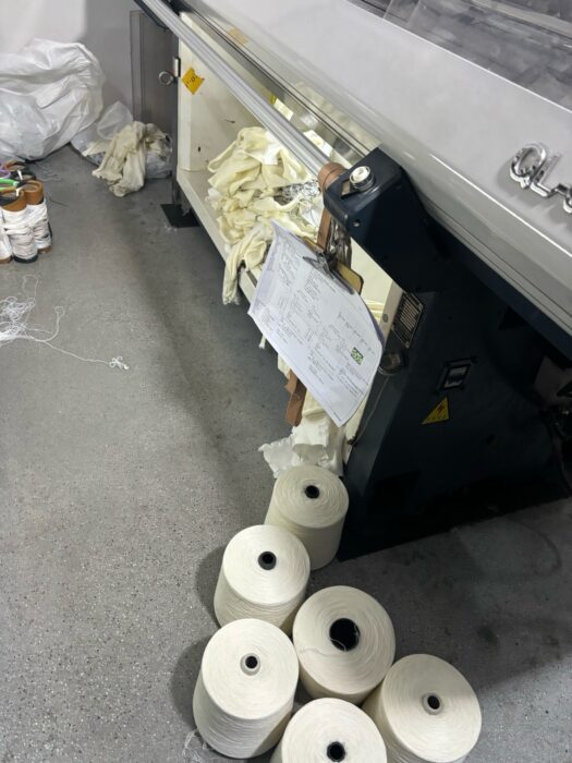 미우미우 모노그램 자카드 단색 단추 가디건 화이트 레플리카 미러급 SA급 S급 고퀄리티 하이엔드 최상급 의류 [여성] 7