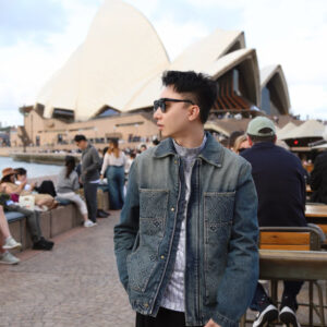 루이비통 빈티지 23SS 엠보로고 데님 자켓 인디고 레플리카 미러급 SA급 S급 고퀄리티 하이엔드 최상급 의류 [남성여성공용]