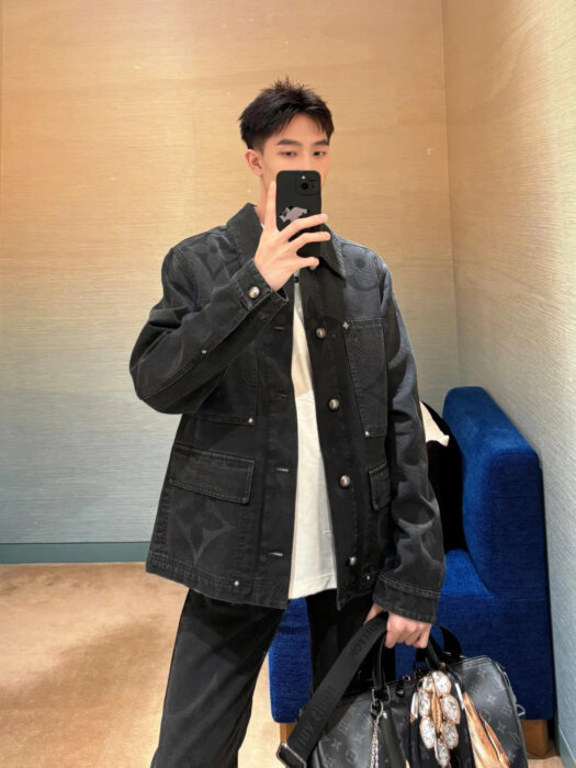 루이비통 모노그램 데님 자켓 블루종 블랙 1AFYCG 레플리카 미러급 SA급 S급 고퀄리티 하이엔드 최상급 의류 [남성여성공용]