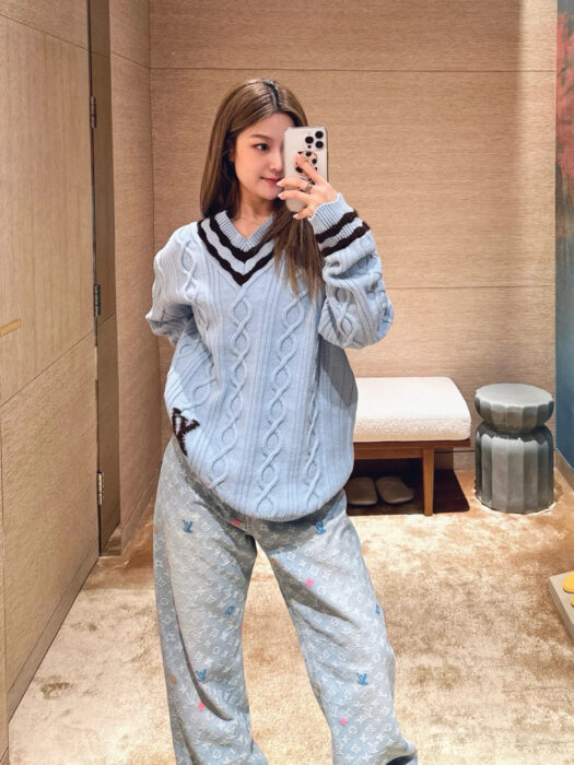 루이비통 Tyler  모노그램 청바지 라이트 블루 레플리카 미러급 SA급 S급 고퀄리티 하이엔드 최상급 의류 [남성여성공용] 2