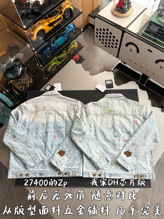 루이비통 Tyler 모노그램 데님 자켓 라이트 블루 레플리카 미러급 SA급 S급 고퀄리티 하이엔드 최상급 의류 [남성여성공용] 4