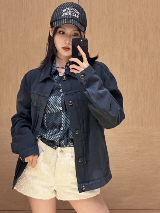 루이비통 가먼트 다이드 데님 타입 트러커 재킷 자켓 다크 네이비 1AHUY6 레플리카 미러급 SA급 S급 고퀄리티 하이엔드 최상급 의류 [남성여성공용] 2