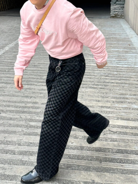 루이비통 플록드 다미에 데님 와이드 레드 팬츠 청바지 블랙 1AHBKQ 레플리카 미러급 SA급 S급 고퀄리티 하이엔드 최상급 의류 [남성여성공용]