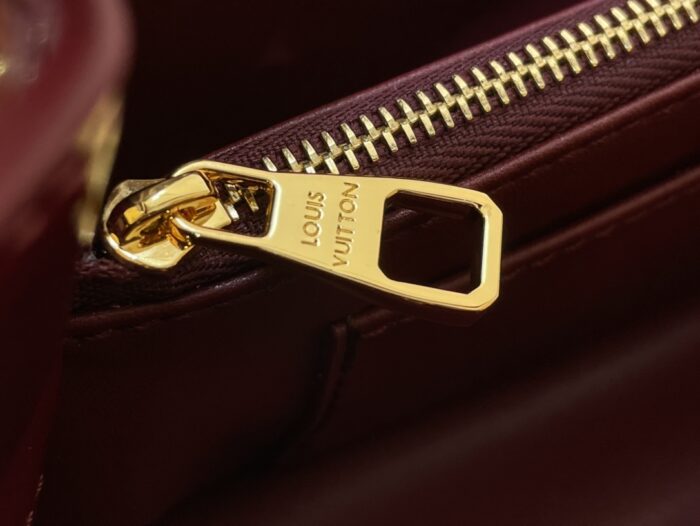 루이비통 카퓌신 이스트 웨스트 BB M25492 레플리카 미러급 SA급 S급 고퀄리티 최상급 하이엔드 가방 [여성] 8